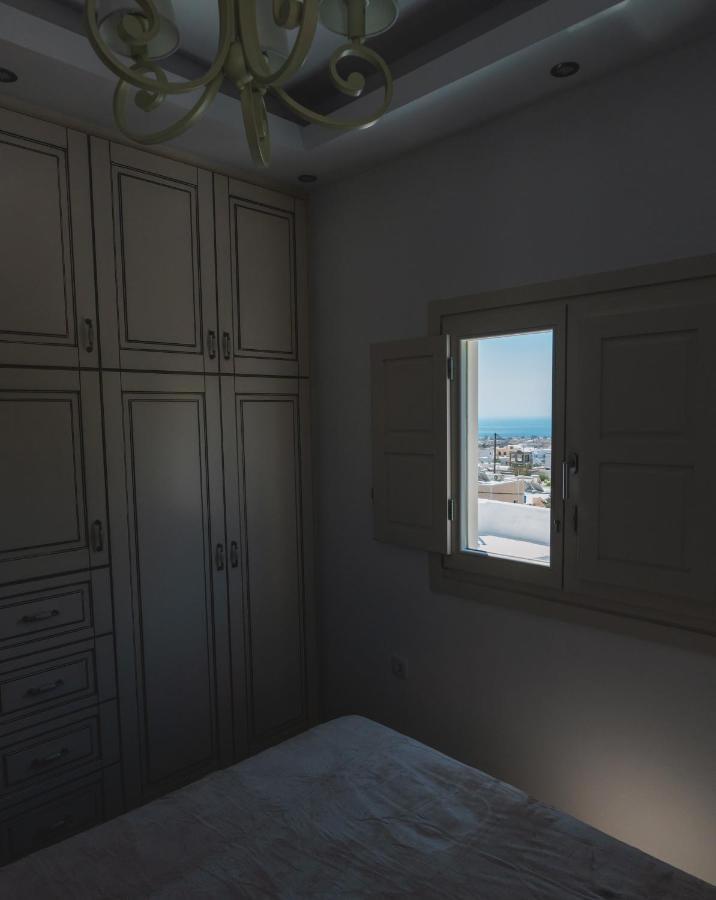 Emporio Lux House With Outdoor Jacuzzi And Sea View In Santoriniアパートメント エクステリア 写真