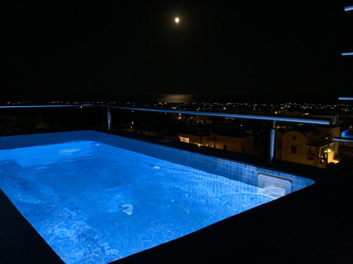 Emporio Lux House With Outdoor Jacuzzi And Sea View In Santoriniアパートメント エクステリア 写真